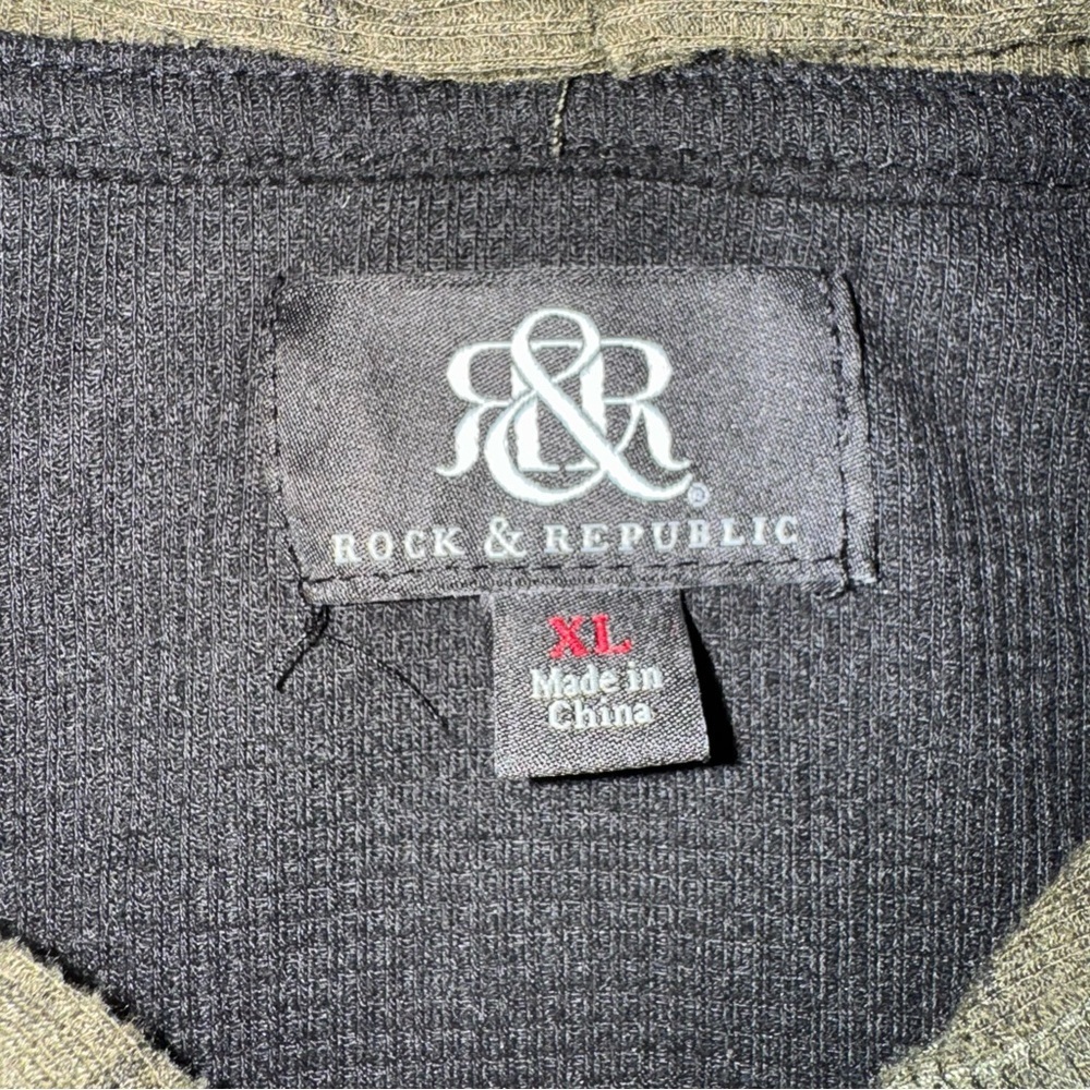 Rock & Republic Men’s Hooded Henley SZ XL Olive Green W/ Black Yoke Soft Light - Picture 5 of 6